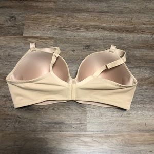 Cacique Intimates & Sleepwear - Cacique Lightly Lined T Shirt No Wire Bra 44DDD Cacique Intimates & Sleepwear - Cacique Lightly Lined T Shirt No Wire Bra 44DDD
